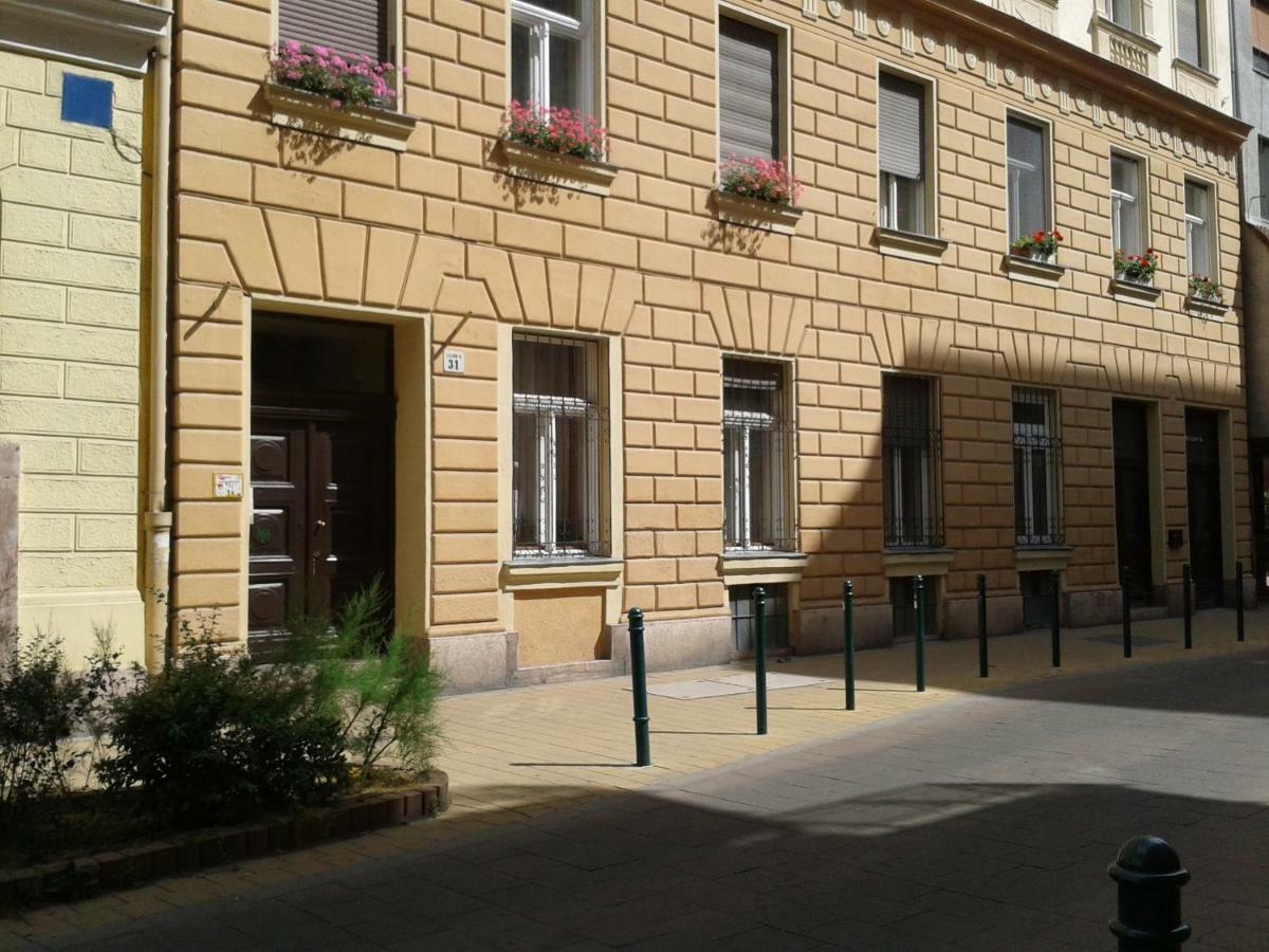 Lily Apartman Budapest Exterior photo